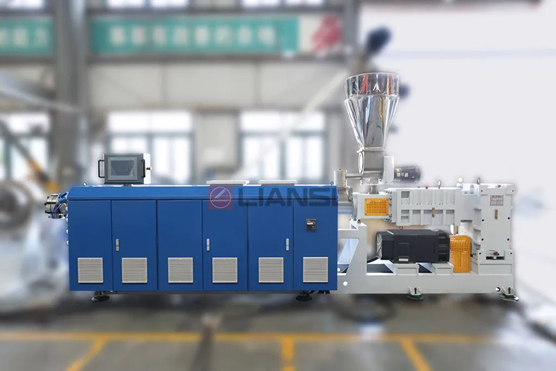 pvc-o Extrusion for Pvc o Pipe Manufacturing Process.jpg