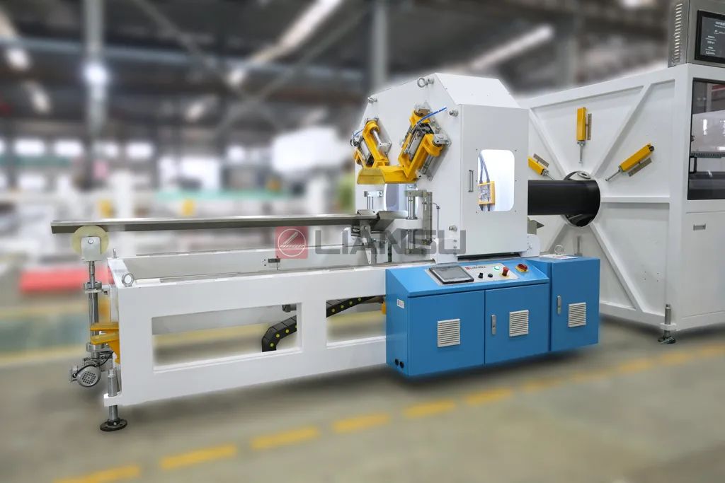 automatic swarfless cutter for hdpe pipe extrusion.jpg